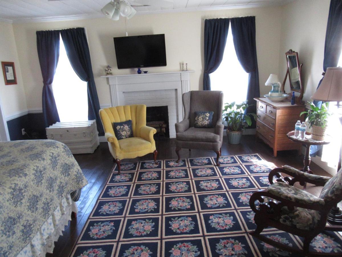 Carrier Houses Bed & Breakfast Rutherfordton Exteriör bild