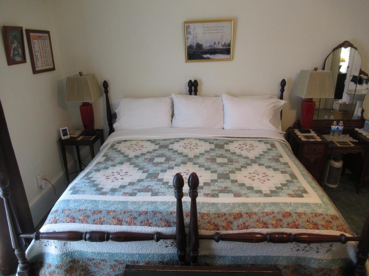 Carrier Houses Bed & Breakfast Rutherfordton Exteriör bild