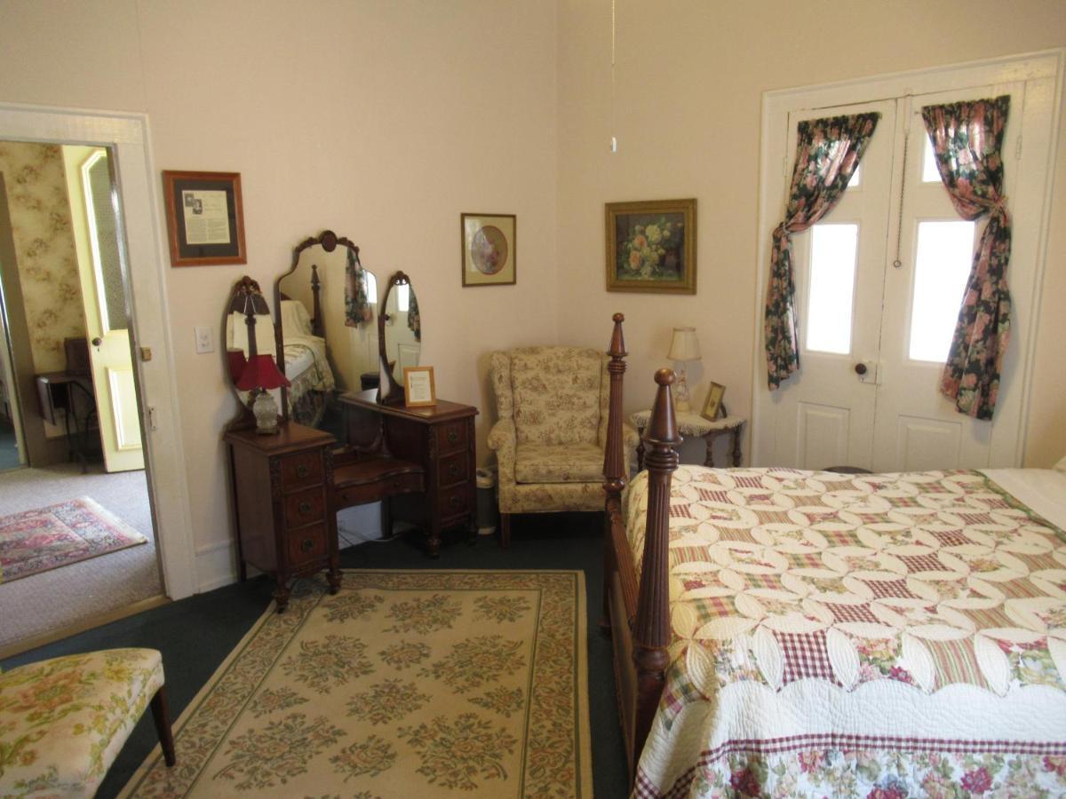 Carrier Houses Bed & Breakfast Rutherfordton Exteriör bild