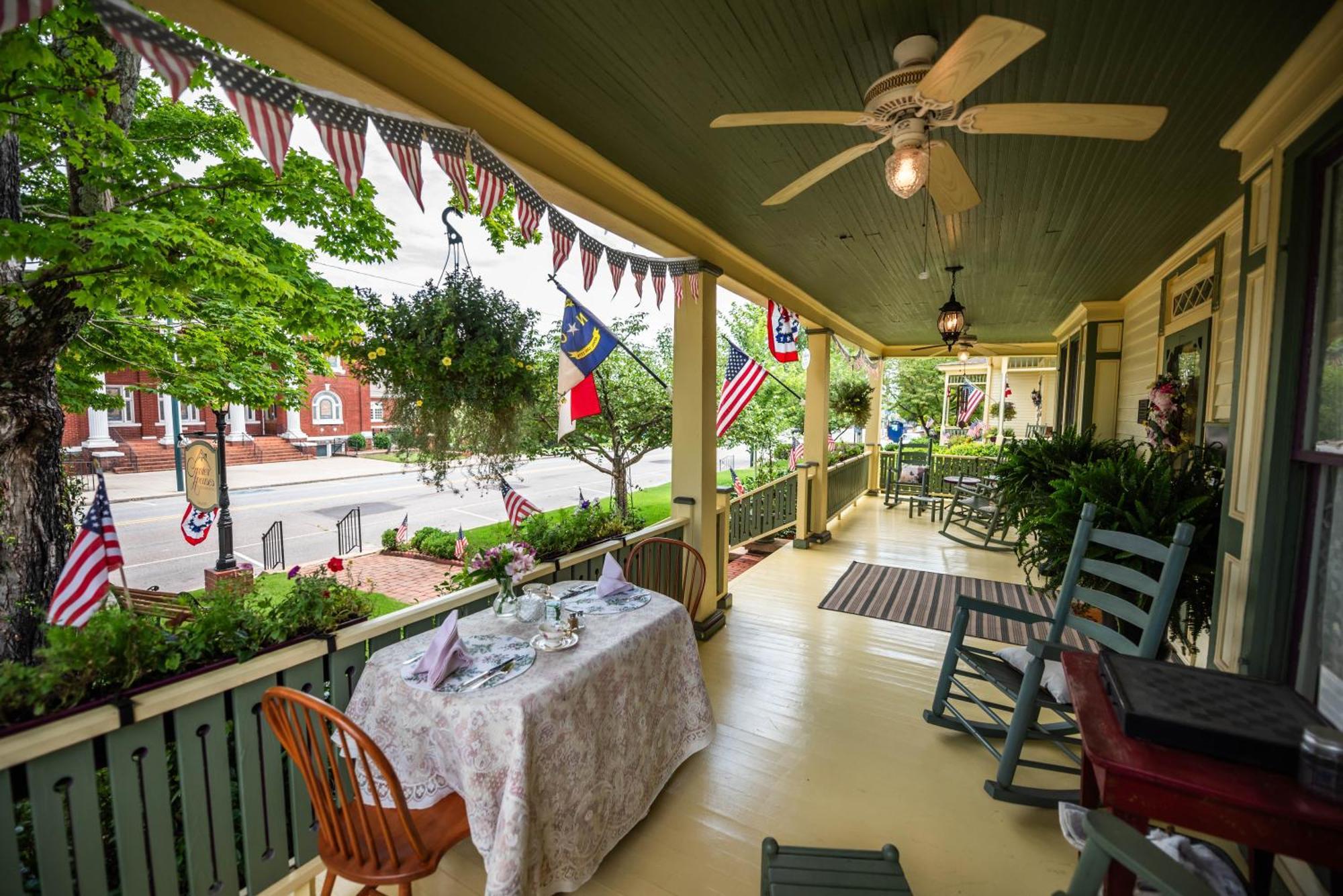 Carrier Houses Bed & Breakfast Rutherfordton Exteriör bild