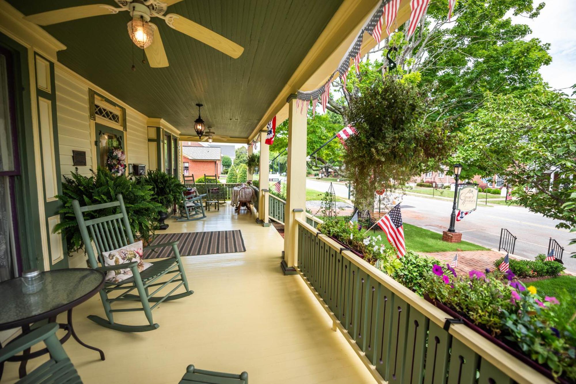 Carrier Houses Bed & Breakfast Rutherfordton Exteriör bild