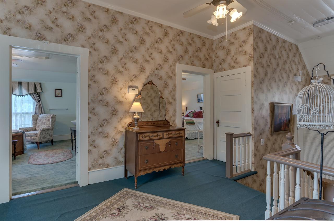 Carrier Houses Bed & Breakfast Rutherfordton Exteriör bild