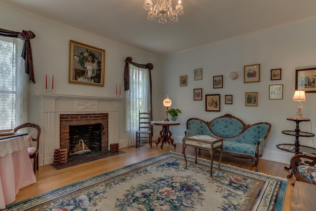 Carrier Houses Bed & Breakfast Rutherfordton Exteriör bild