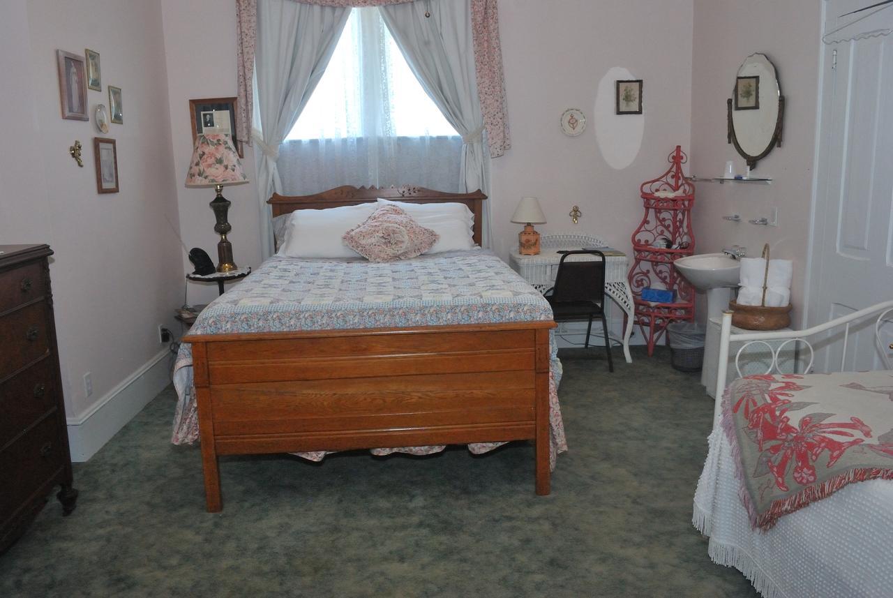 Carrier Houses Bed & Breakfast Rutherfordton Exteriör bild